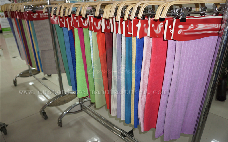 China Bulk Custom microfiber towels for camping towels Manufacturer